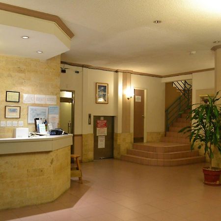 เวสต์ พลาซ่า มาลากัล โฮเต็ล Hotel โครอร์ ภายนอก รูปภาพ