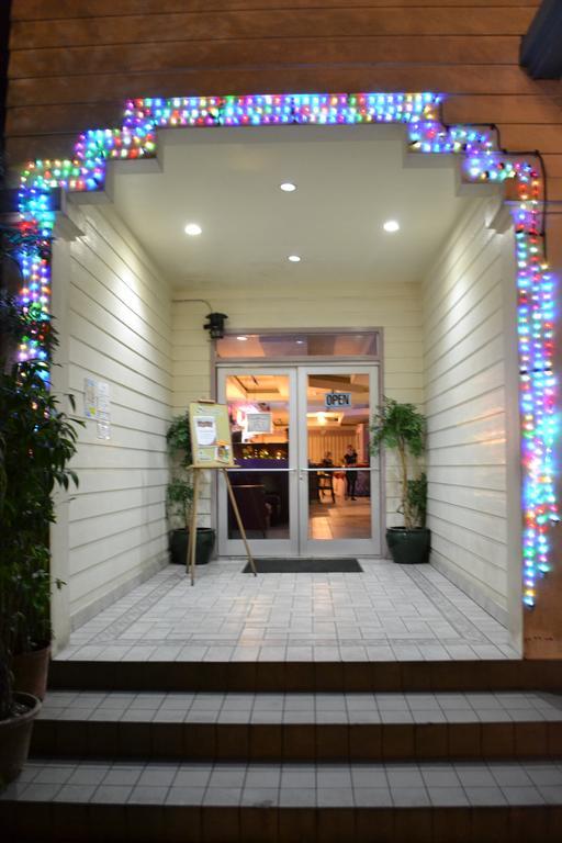 เวสต์ พลาซ่า มาลากัล โฮเต็ล Hotel โครอร์ ภายนอก รูปภาพ