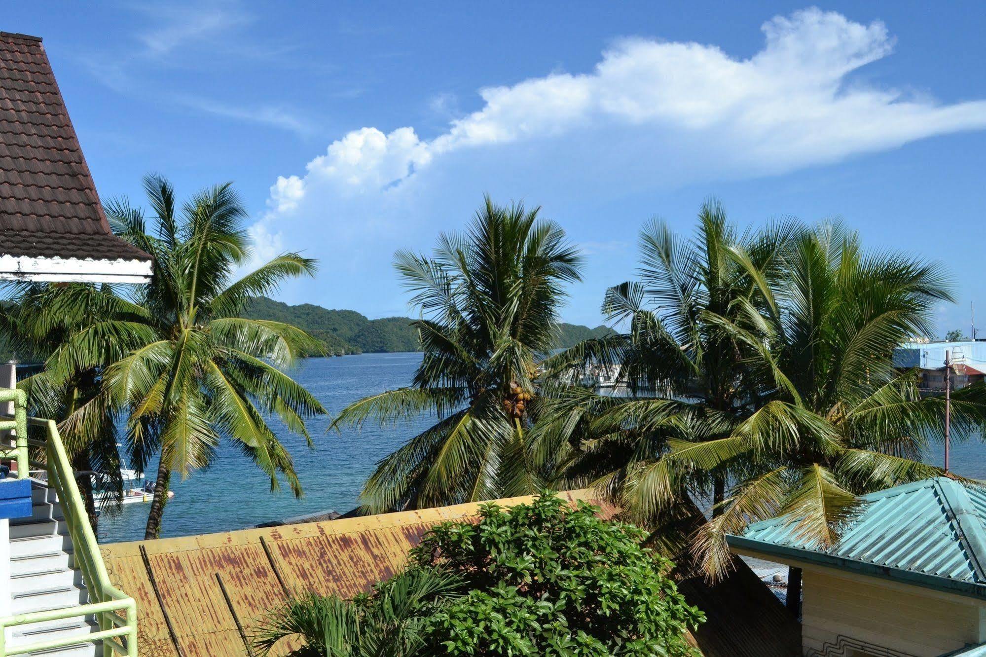 เวสต์ พลาซ่า มาลากัล โฮเต็ล Hotel โครอร์ ภายนอก รูปภาพ